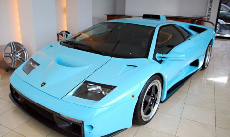 Редкая находка – ледяной 2001 Lamborghini Diablo GT